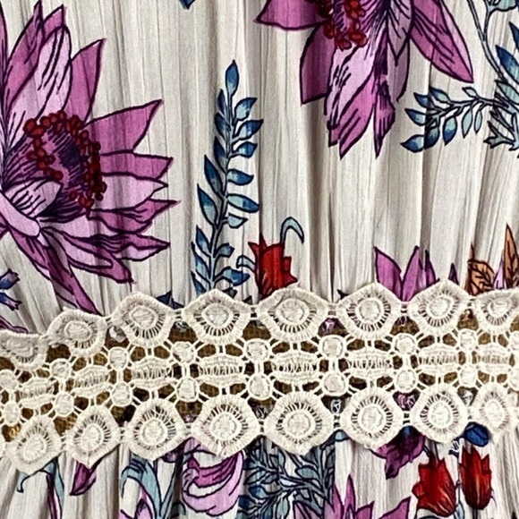 Blue Rain Crinkly Floral Open Front Bell Sleeve Kimono - Picture 2 of 2